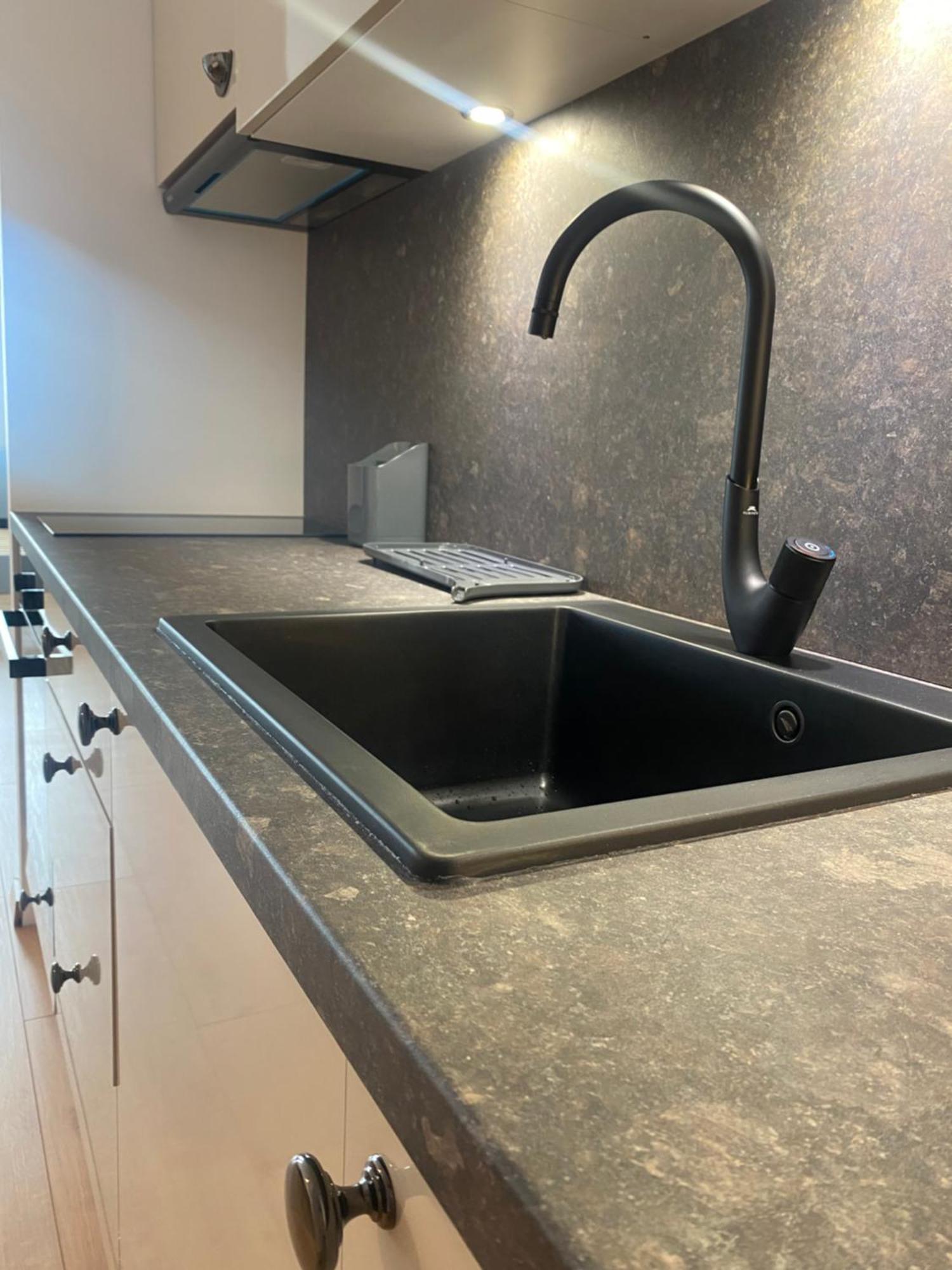 Mycampus Unwe Studentski Mountain Views Modern Kitchen Equipment صوفيا المظهر الخارجي الصورة