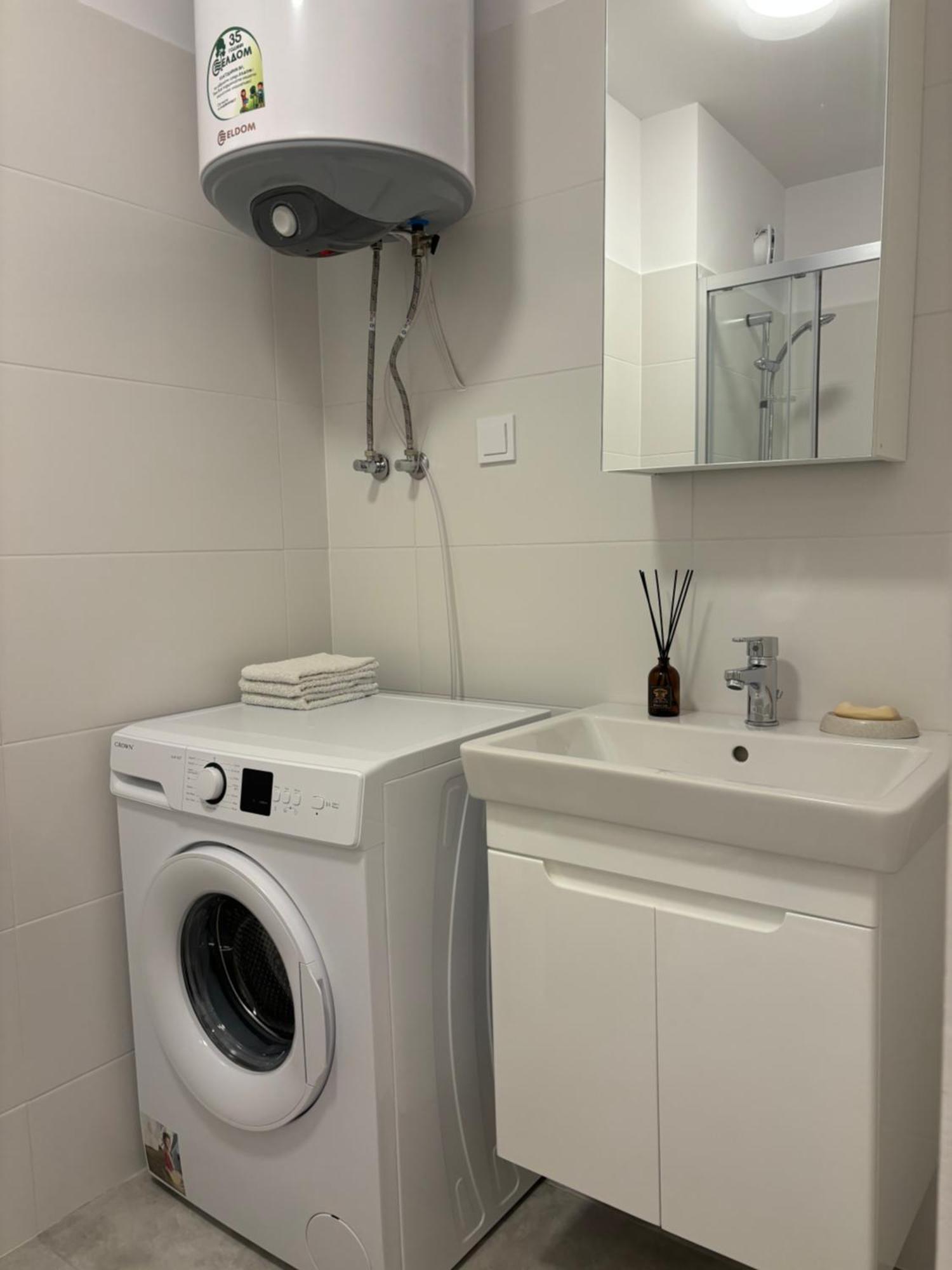 Mycampus Unwe Studentski Mountain Views Modern Kitchen Equipment صوفيا المظهر الخارجي الصورة